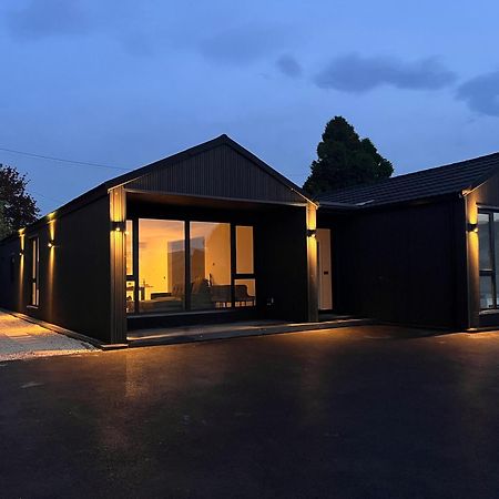 Deerpark Semi Sleeps 8 With Sofa Bed Apartment Cashel  Exterior photo