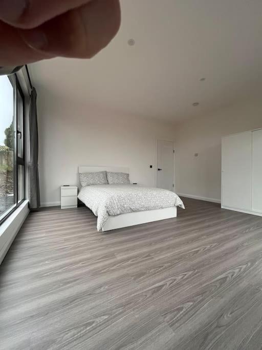 Deerpark Semi Sleeps 8 With Sofa Bed Apartment Cashel  Exterior photo