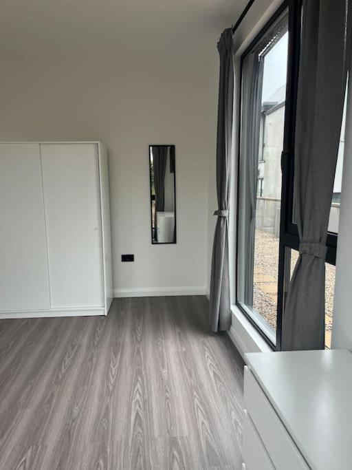 Deerpark Semi Sleeps 8 With Sofa Bed Apartment Cashel  Exterior photo
