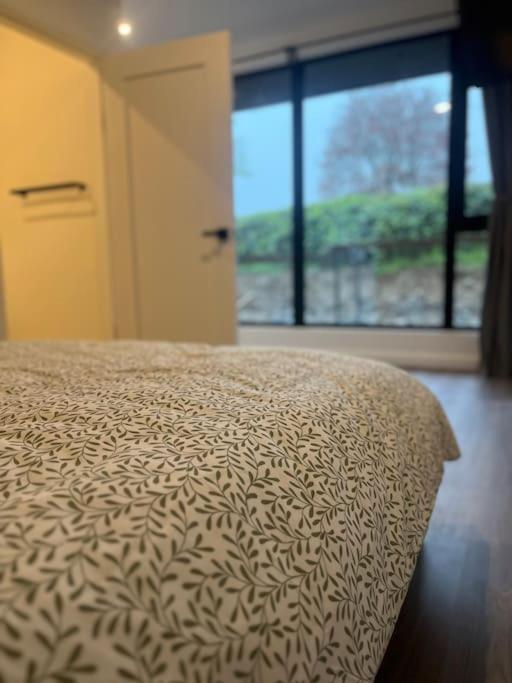 Deerpark Semi Sleeps 8 With Sofa Bed Apartment Cashel  Exterior photo