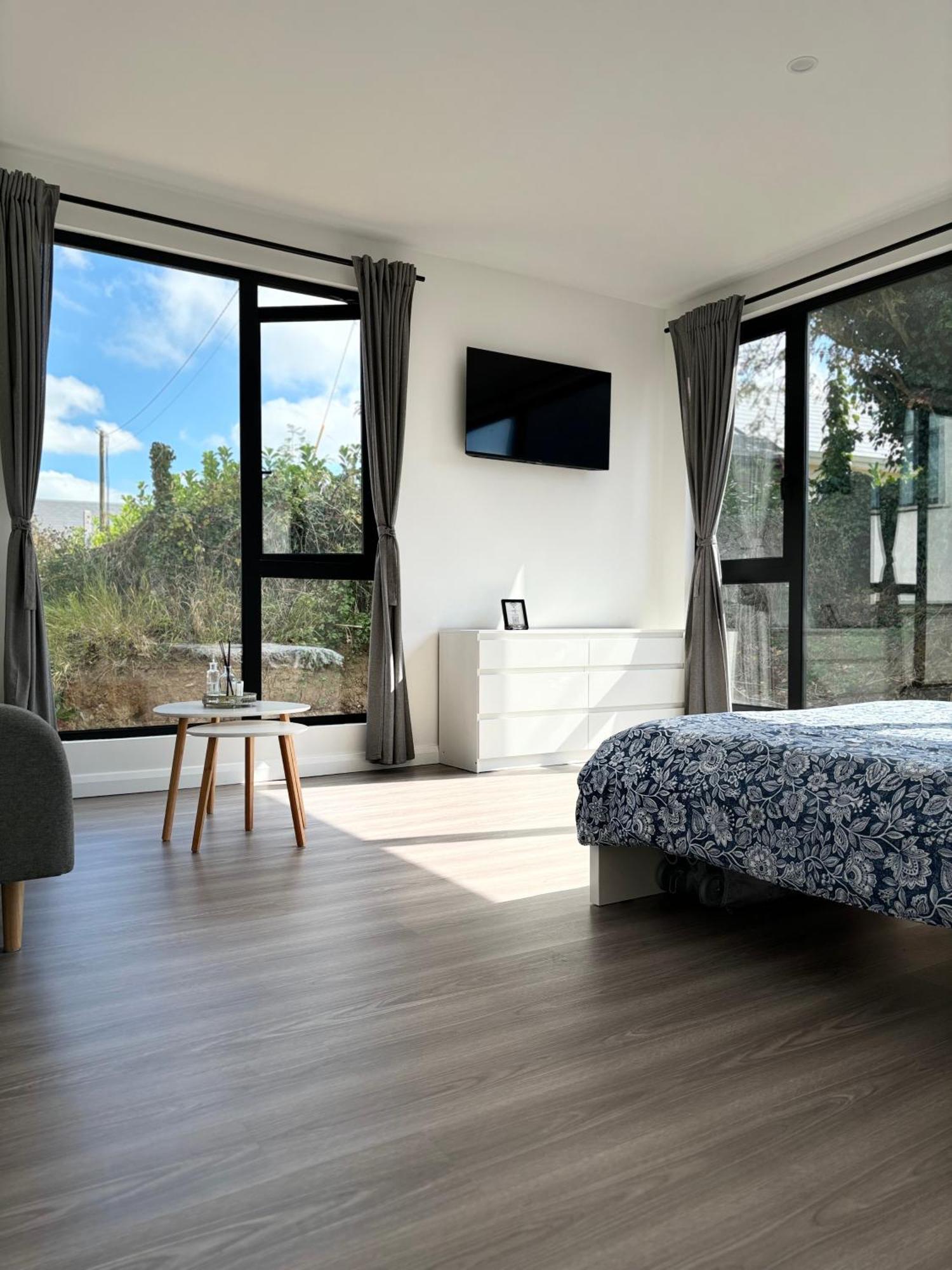 Deerpark Semi Sleeps 8 With Sofa Bed Apartment Cashel  Exterior photo